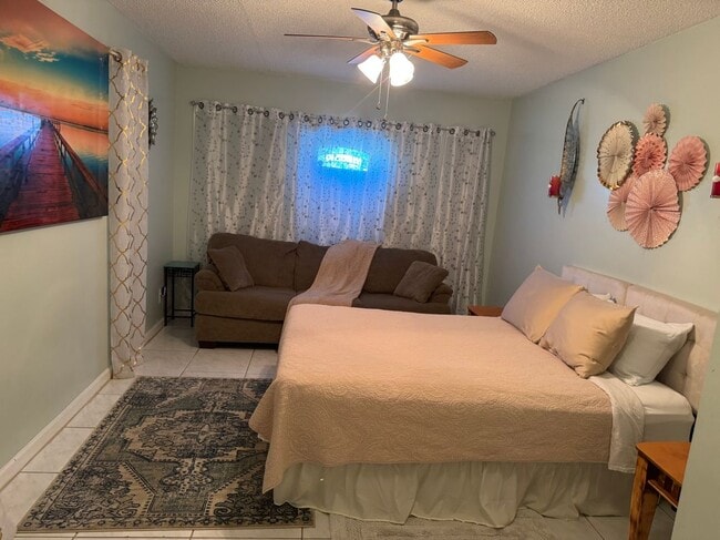 Foto del edificio - 8617 Pluto Ter