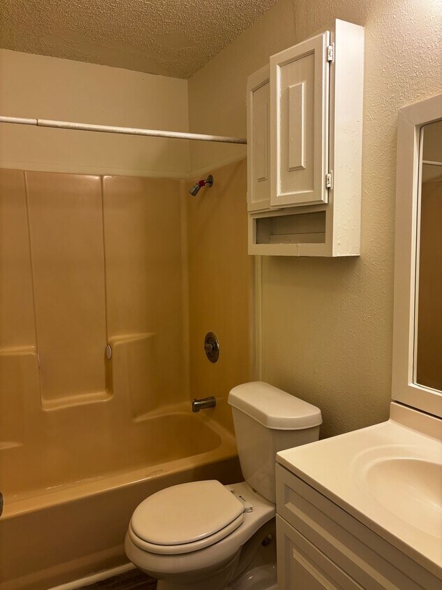 Foto del edificio - 3 Bedroom 2 Bath