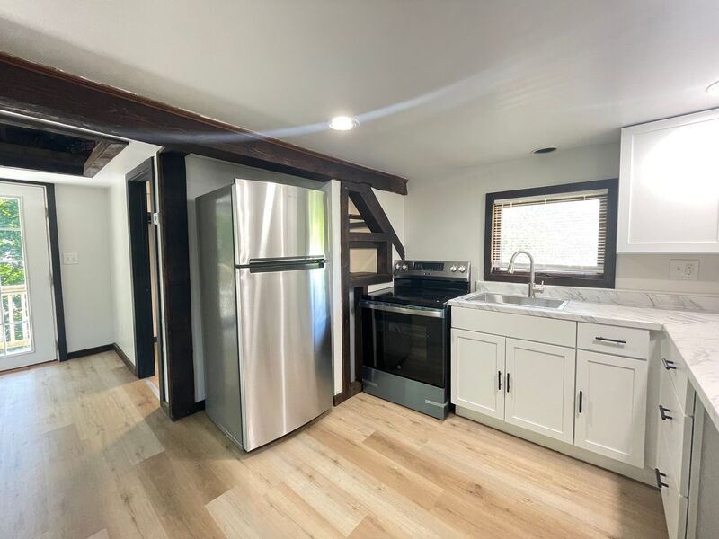 Foto principal - 359 Nashua St