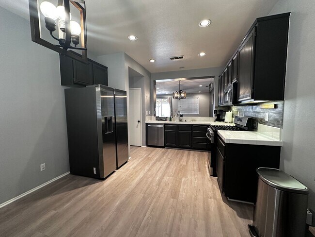 Building Photo - Discover your perfect Lancaster home — mor...