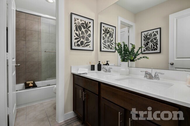 Interior Photo - Tricon Peek Road