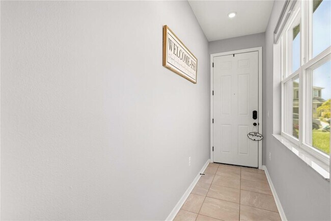 Building Photo - 4608 Birdsong Dr