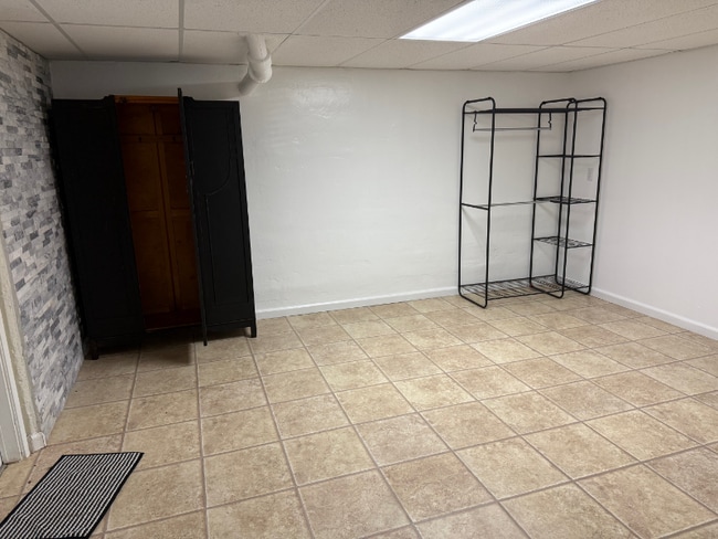 Building Photo - 192 Lubeck Rd