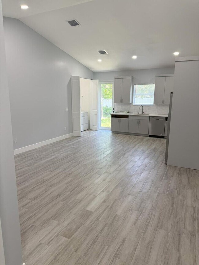 Foto del edificio - 4323 Barbridge Rd
