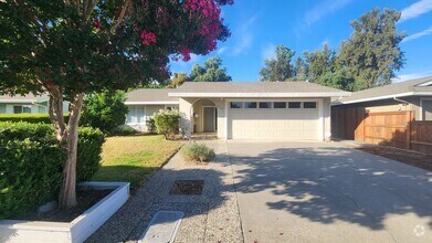 Building Photo - 3324 Lillard Dr