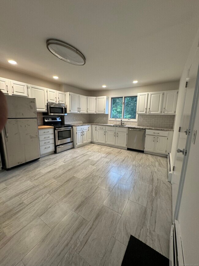 Building Photo - 66 Cedar Crest Pl