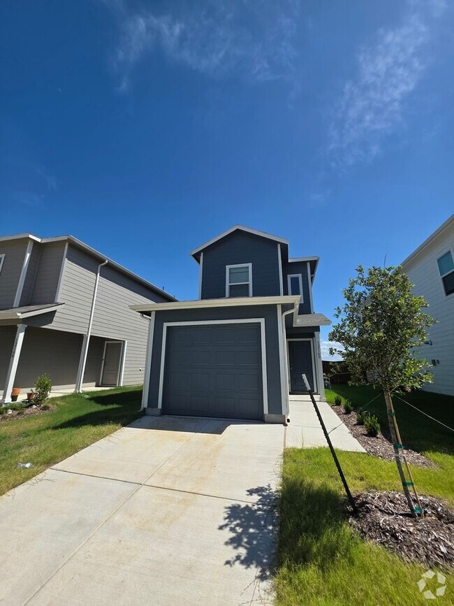 Building Photo - 12160 Morgan Dr