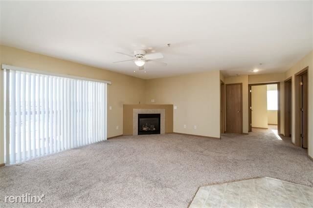 Building Photo - 2 br, 1 bath  - 4600 Grand Ave # 11