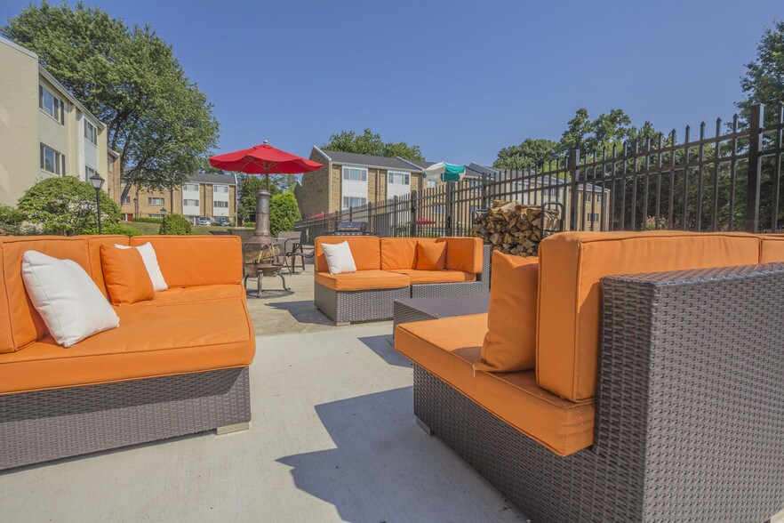 Tysons Glen Apartments &amp; Townhomes* Rentals Falls Church