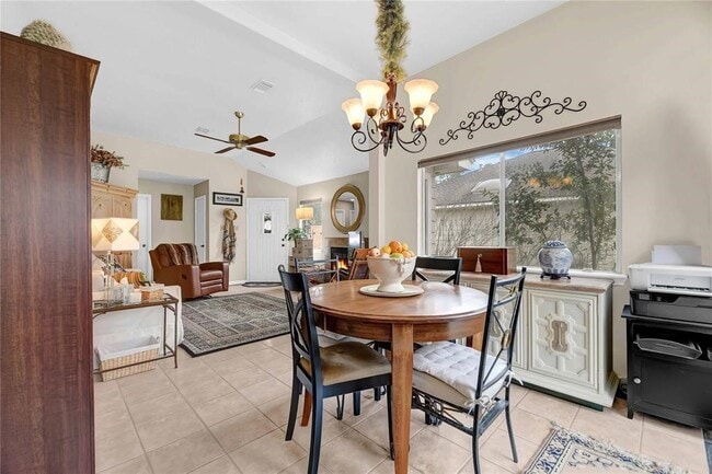 Building Photo - 4114 Meadowgold Ln