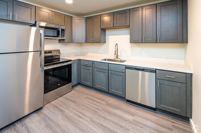 Interior Photo - Zurqui at Mohican: Mid City North Apartments