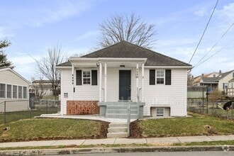 Building Photo - 1115 W Church St