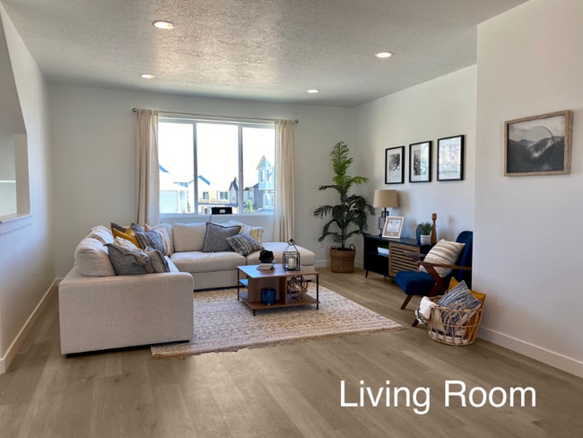 Building Photo - 431 S 650 E