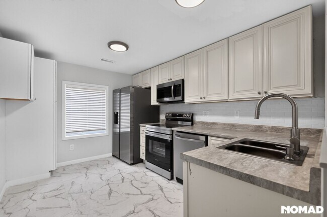 Foto del edificio - 1413 12th St NE