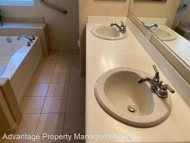 Building Photo - 3 br, 2 bath House - 220 Cornuta Way