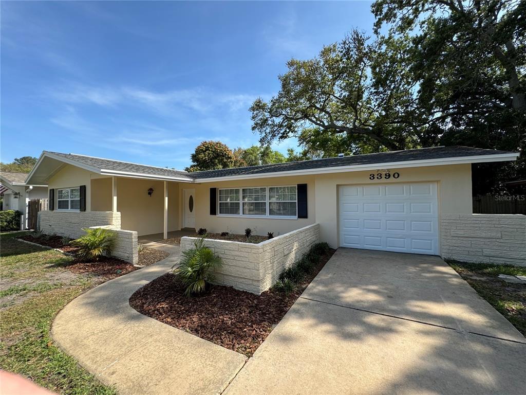 Primary Photo - 3390 Keene Park Dr