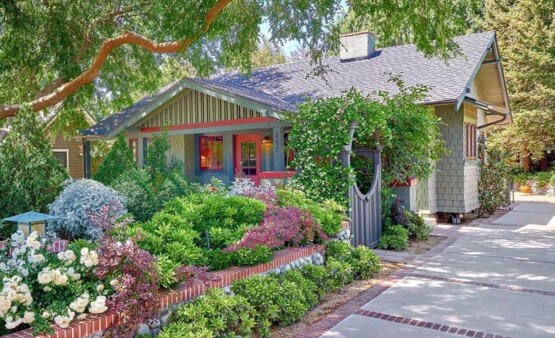 Front of house - 847 S Los Robles Ave