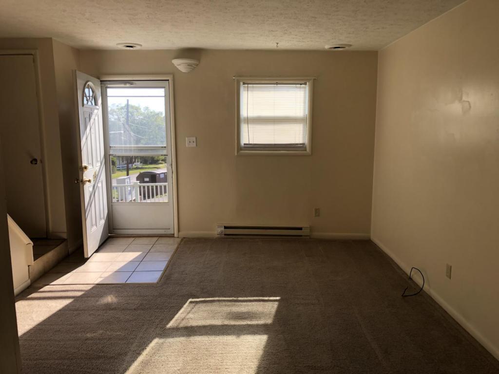 Primary Photo - 342 E. Market St Mercer, Pa 16137