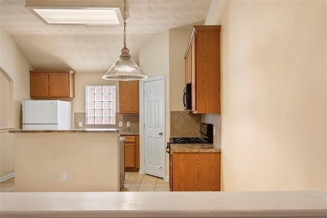 Building Photo - 15919 Pleasant Green Cir