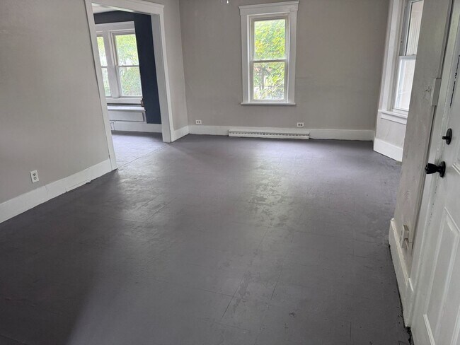 Foto del edificio - Rent ready!