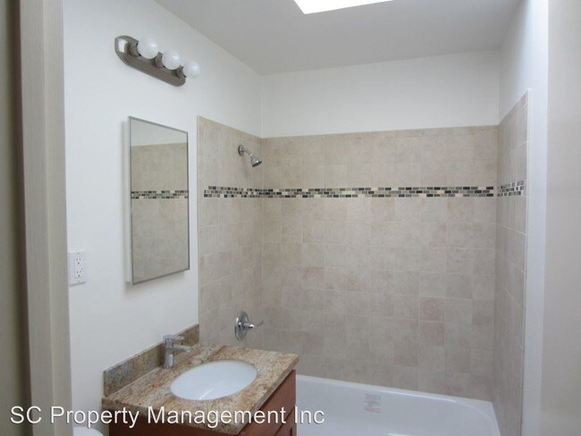 Foto del edificio - 2390 43rd Ave