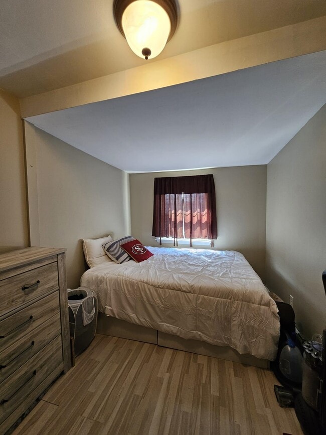 513 Post Ave, Lyndhurst, NJ 07071 House Rental in Lyndhurst, NJ