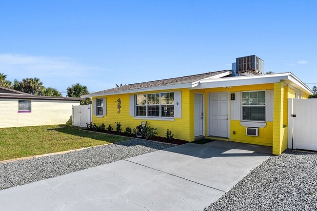 Building Photo - 6 Palmetto Dr