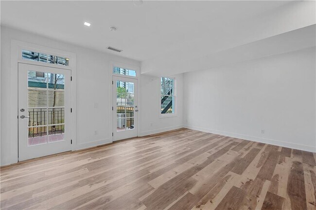 Foto del edificio - 2909 Peachtree Rd NE