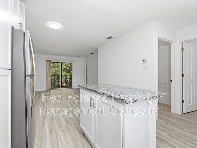 Building Photo - 11931 Palm Bay Court