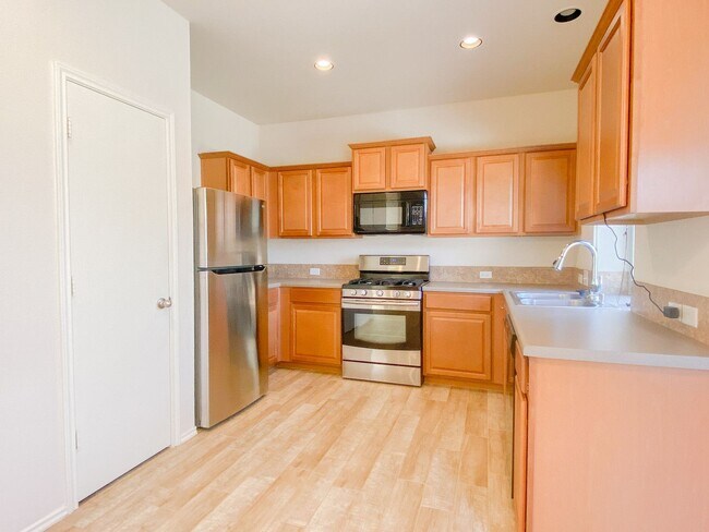 Foto del edificio - 12021 Pecangate Way