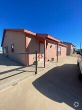 Building Photo - 232 Hawken Rd