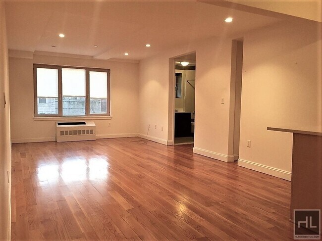 Foto del edificio - 3030 Middletown Rd