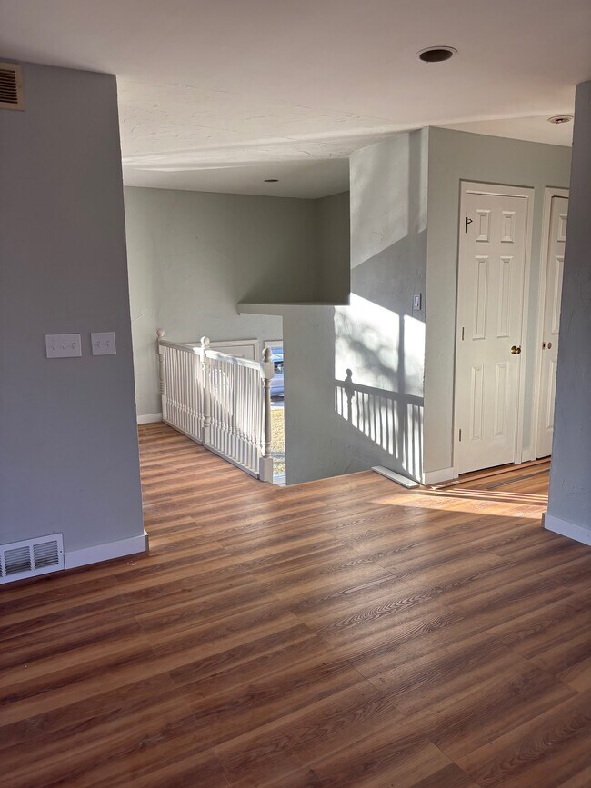 Foto del edificio - 1824 Meadow St