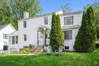 Building Photo - 6023 Walhonding Rd