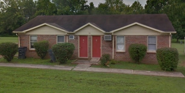 Primary Photo - 305 Bybee Branch Rd