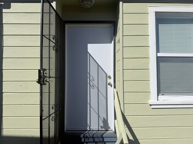 Foto del edificio - 9008 A St