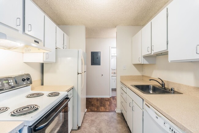 Interior Photo - Galleon Apartments