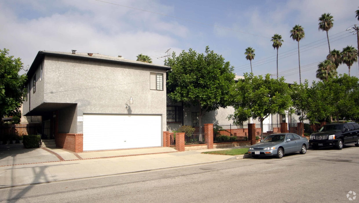 Building Photo - 4369-4375 Ethel Ave
