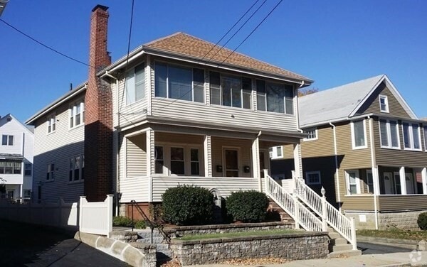 Building Photo - 13 Quincy St