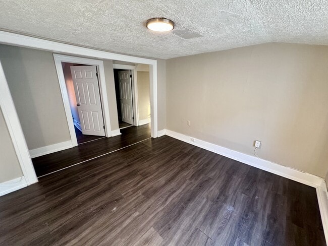Photo du bâtiment - 1073 Albert Rd