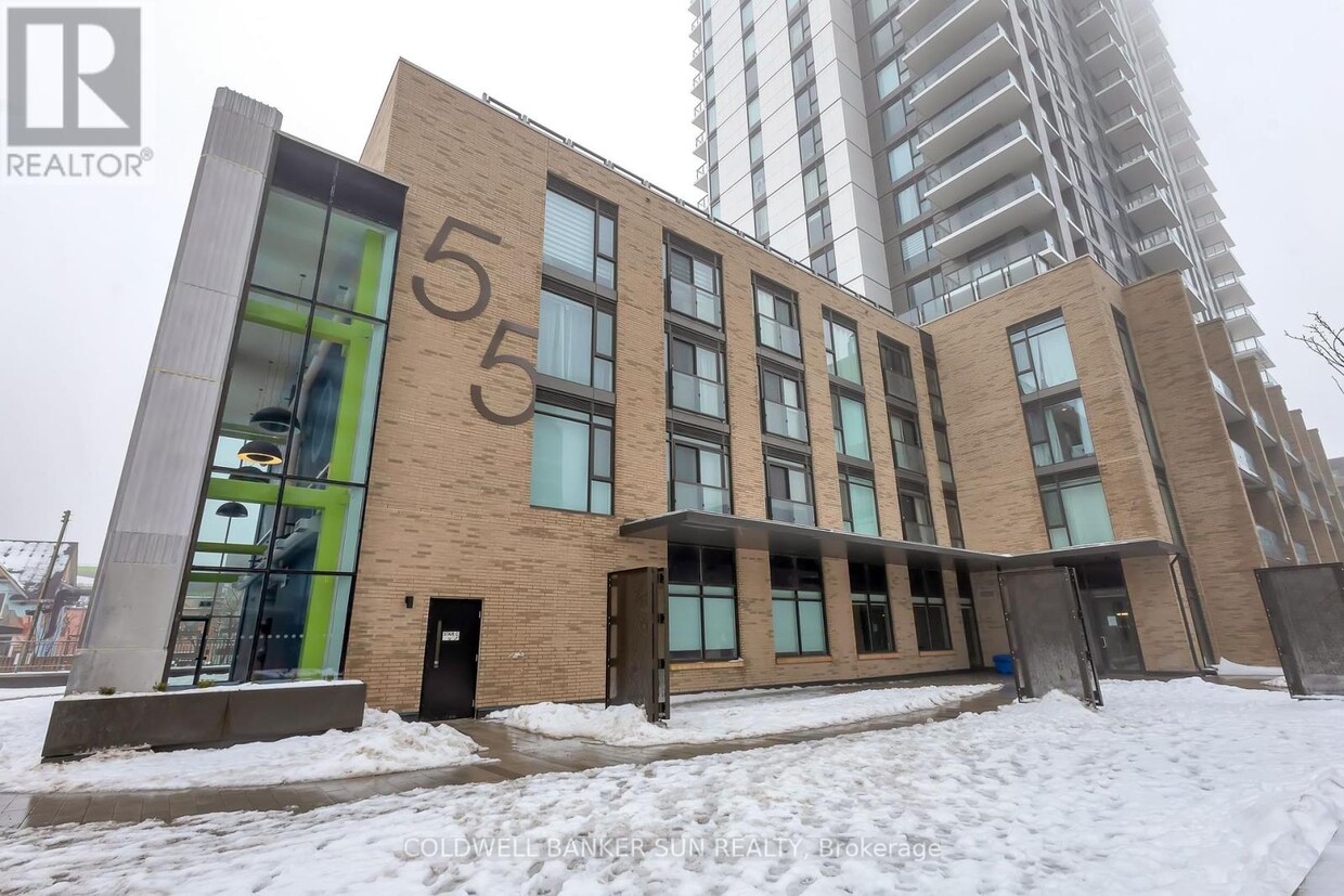 Primary Photo - 55-255 Duke St W