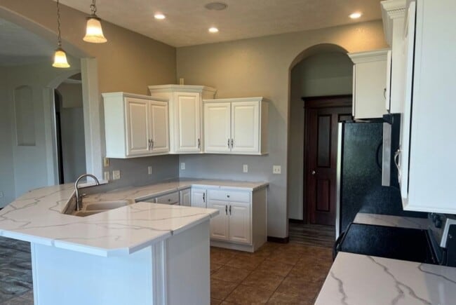 Building Photo - 8113 S Copper Ridge Rd