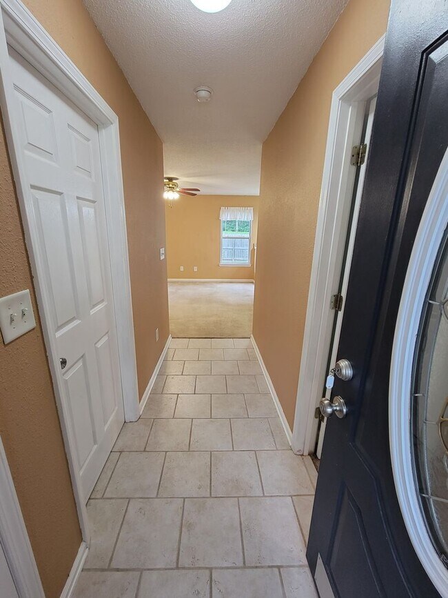 Foto del edificio - Single family home in The Highlands