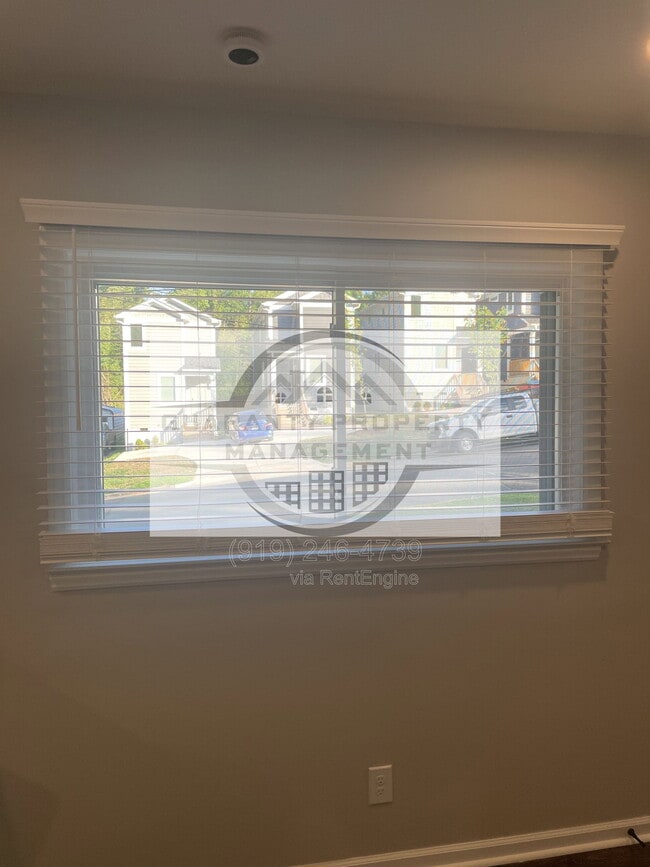 Foto del edificio - 1609 Juniper St