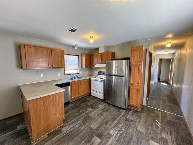 Foto del edificio - Ask about our no Security deposit!  3 Bed,...