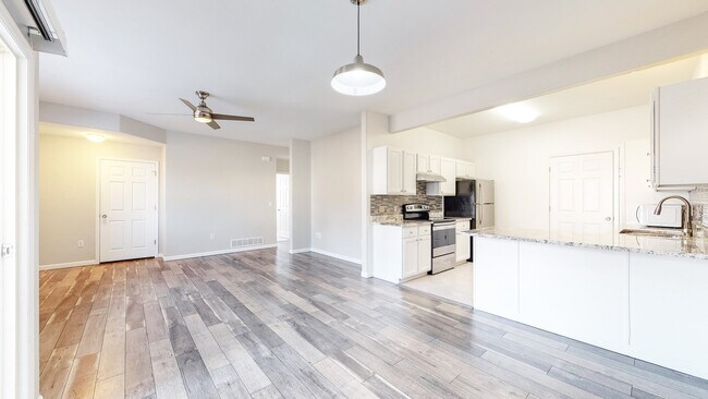 Foto del edificio - 12955 Lafayette St