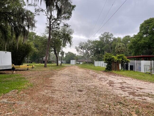 Front - 10180 SE 139th Plz