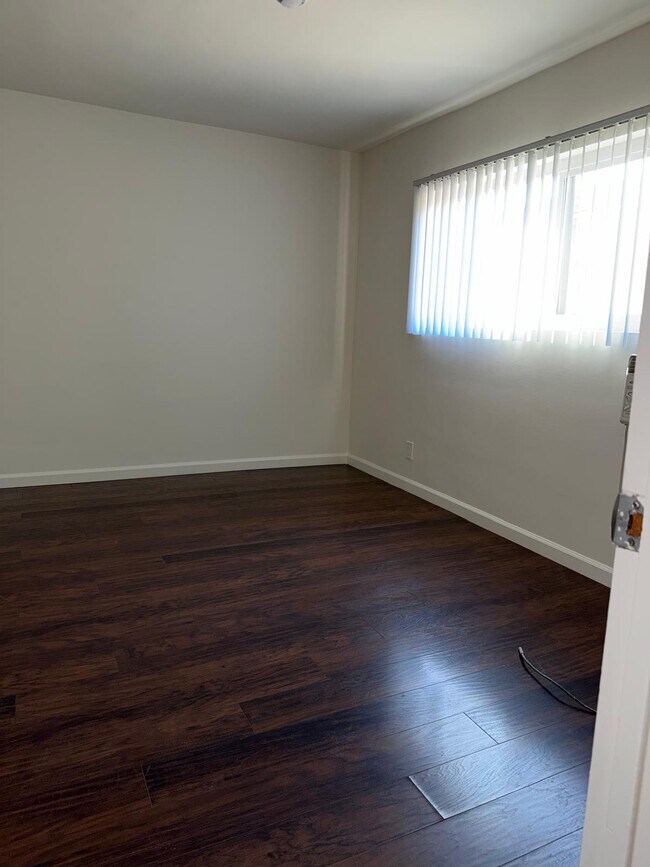 Foto del edificio - 5738 Whitsett Ave