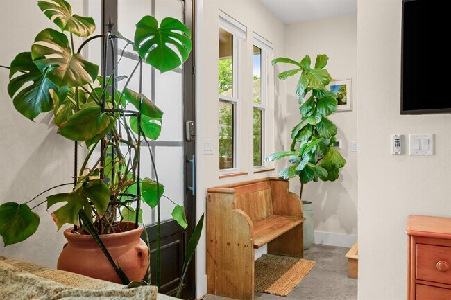 Foto del edificio - 4604 Ledesma Rd