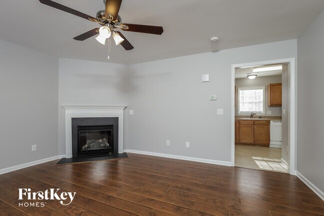 Foto del edificio - 18 Bluestem Ct